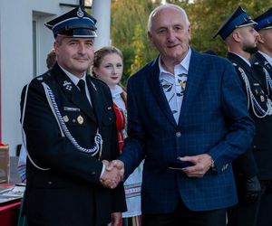 Jubileusz 100-lecia OSP Krzesk-Królowa Niwa uczczony przekazaniem jednostce nowego wozu strażackiego
