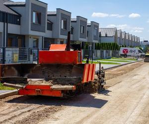 Utrudnienia spowodowane budową nawierzchni dwóch ulic w Łukowie potrwają kilka dni