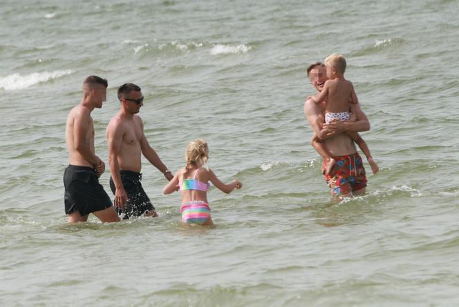 Sławomir Peszko na plaży