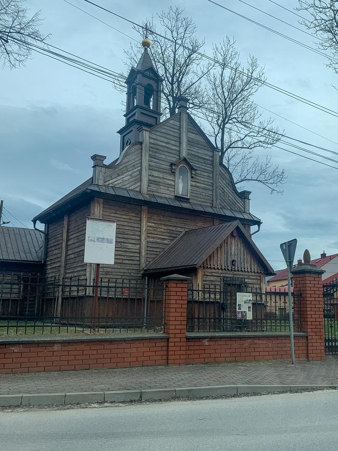 Pogrzeb diakona z Sosnowca. Ostatnie pożegnanie Mateusza w Wolbromiu