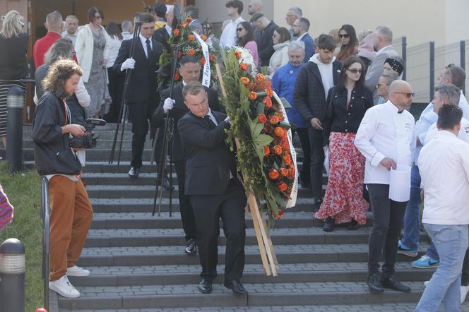 Pogrzeb Tomasza Jakubiaka. Kucharza żegna rodzina i przyjaciele