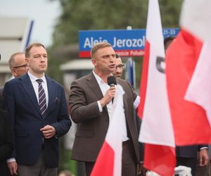 Robert Bąkiewicz na Marszu Powstania Warszawskiego