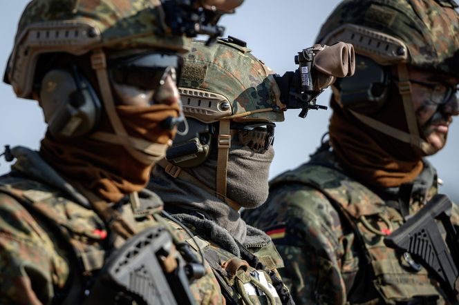Hitlerowskie saluty i rasizm w Bundeswehrze. Niemcy wyrzucają żołnierzy za ekstremizm