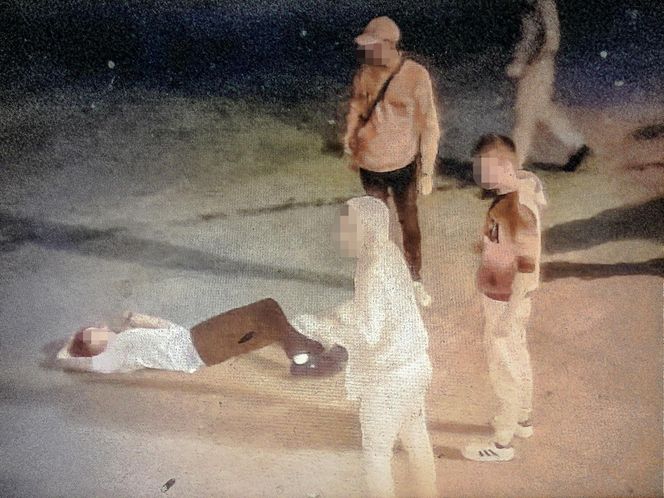 Syn konał na ulicy, a oni tylko stali!