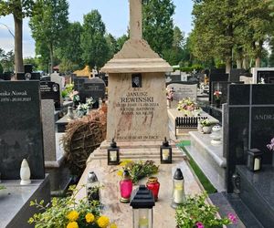 Grób Janusza Rewińskiego