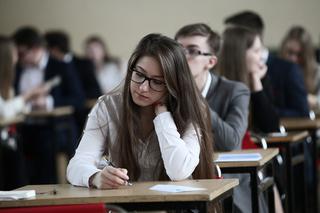 Matura 2021 - TERMINY egzaminów zostaną bez zmian? Ministerstwo podało nowe zasady