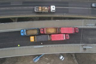 Budowa mostu w Łęcznej na ostatniej prostej. Przeprowadzono próby obciążeniowe