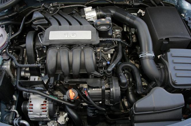 Skoda Octavia II Tour Combi - silnik 1.6 MPI