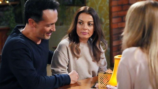 Barwy szczęścia odc. 3167. Agnieszka (Katarzyna Tlałka), Mariusz (Rafał Cieszyński), Kasia (Katarzyna Glinka)