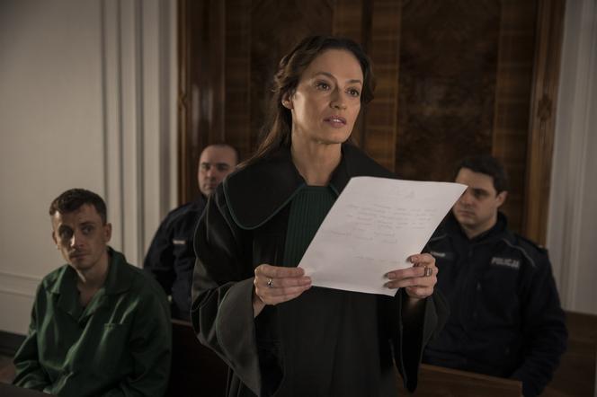 Koniec Tajemnicy zawodowej. Uniewinnienie Andrzeja to nie koniec dramatu Żurawskich. Julia odkryje szokujący sekret męża