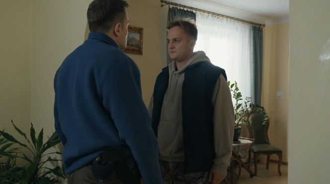 Barwy szczęścia, odcinek 3185. Majak (Łukasz Borkowski), Leszek (Maciej Czerklański)