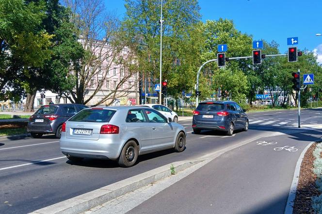 Nowe przejście przez plac Zwycięstwa