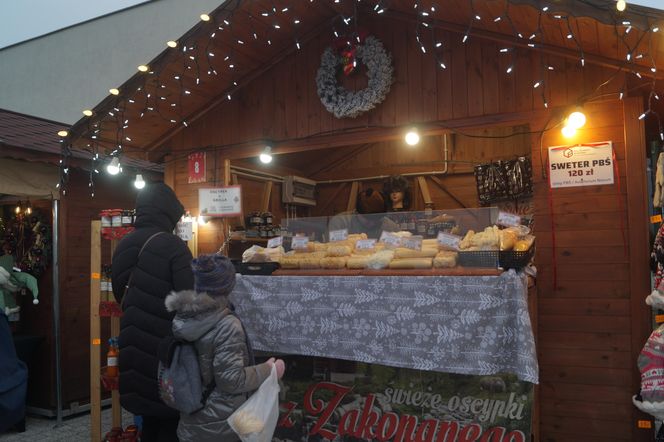 Magia świąt w Fordonie! Byliśmy na Akademickim Jarmarku Bożonarodzeniowym [ZDJĘCIA]