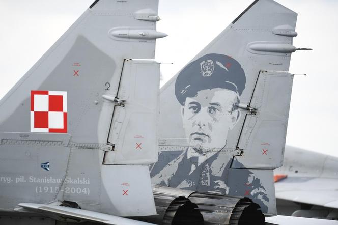 MiG-29 nr 4105 z portretem gen. bryg. pil. Stanisława Skalskiego
