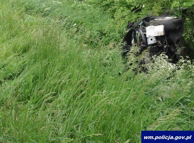 Potworny wypadek pod Piszem! Volkswagen i volvo roztrzaskane. Na miejscu śmigłowiec [ZDJĘCIA]. 