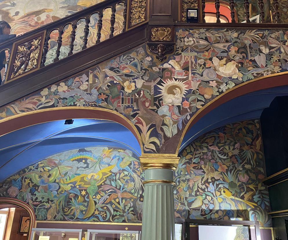 Dom noblisty Gerharta Hauptmanna na Dolnym Śląsku urzeka wnętrzem i historią. To muzeum warto odwiedzić
