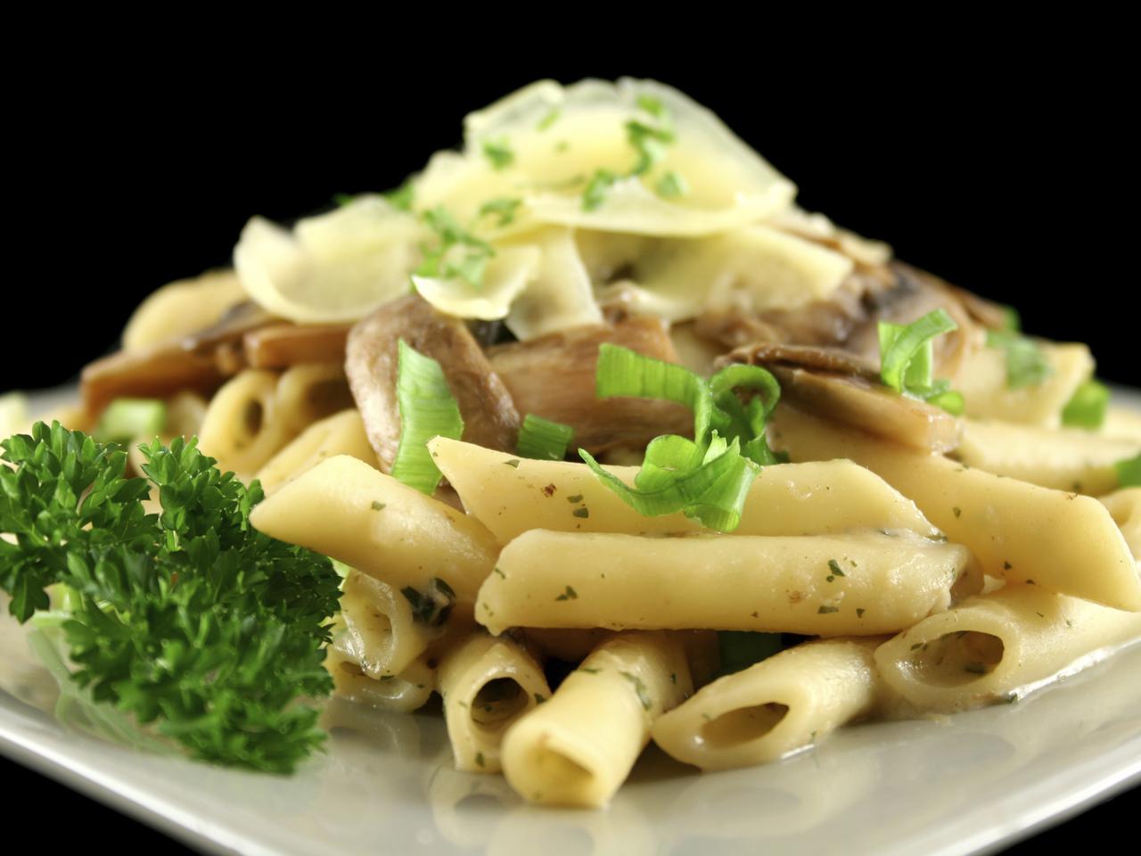 Rigatoni z grzybami leśnymi - sprawdzony przepis