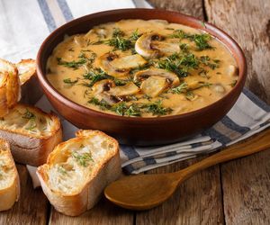 Do zupy pieczarkowej dodaj ten składnik. Tak dobrej jeszcze nie jadłeś