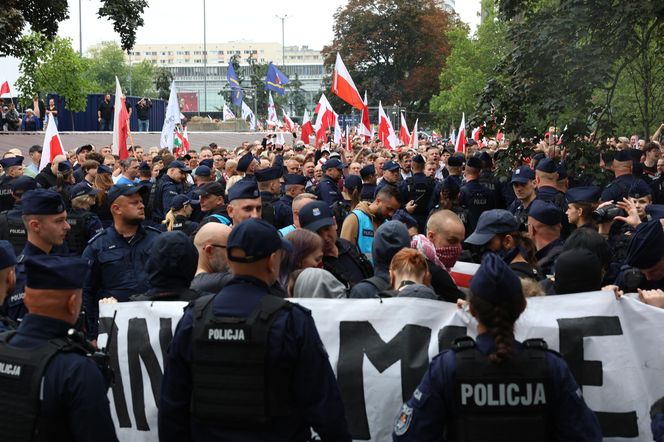 Protesty przeciwko migracji w całym kraju!