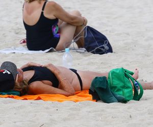 Agnieszka Fitkau-Perepeczko na plaży w Sopocie