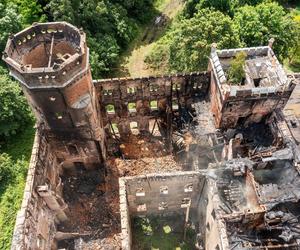 Tyle zostało z zabytkowego pałacu we Wrocławiu. Wstrząsające zdjęcia 