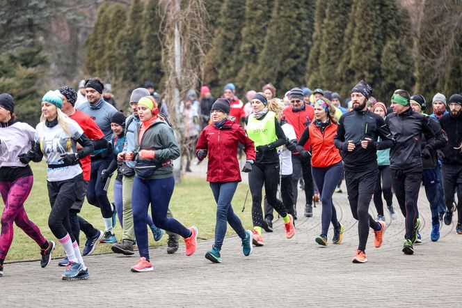 Sobotni parkrun jak zwykle przyciągnął tłumy. To wyjątkowy bieg w samym sercu Katowic ZDJĘCIA