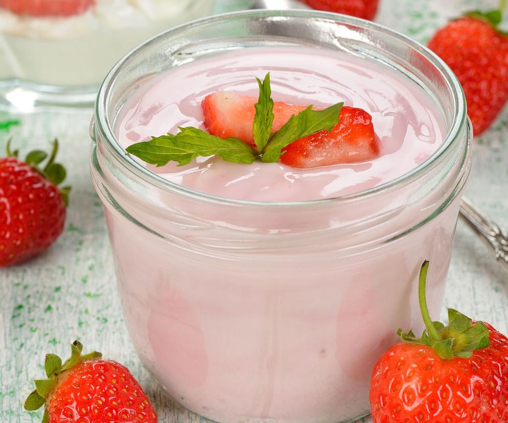 keto deser truskawkowy