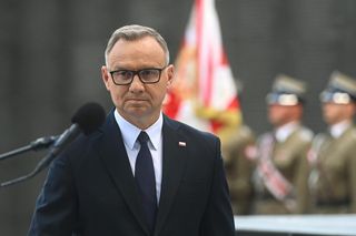 Prezydent Duda odebrał Srebrny Krzyż Zasługi Jolancie Lange. W tle śmierć księdza Blachnickiego