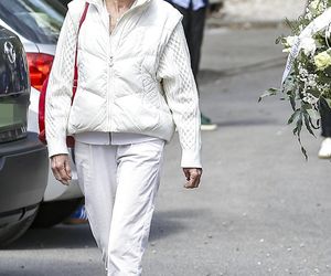 Ewa Błaszczcyk w niestandardowym stroju na pogrzebie Jadwigi Jankowskiej-Cieślak