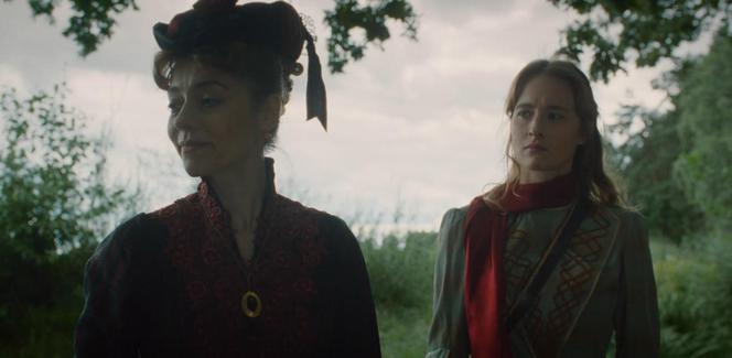 Matylda, odcinek 5. Helena Różańska (Małgorzata Buczkowska), Matylda (Maria Kowalska)