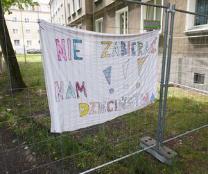 Ogrodzony plac zabaw na Winogradach