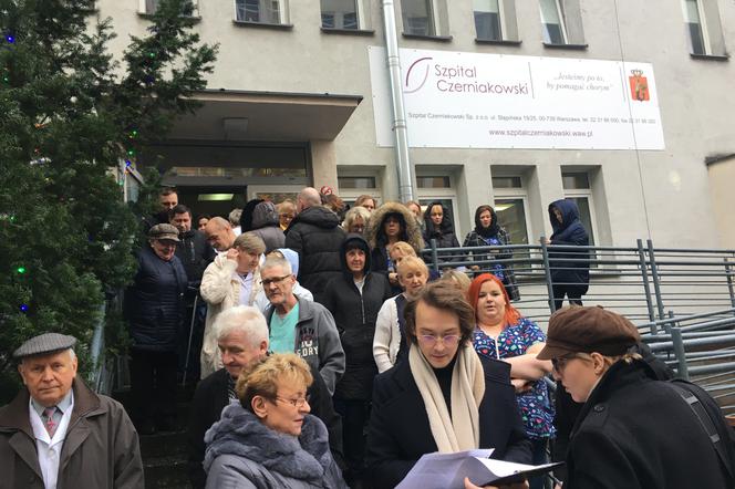 Protest pracowników Szpitala Czerniakowskiego