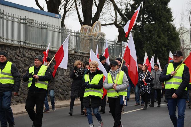 Protest rolników 20 marca w Lublinie. Przeszli ulicami miasta pod LUW
