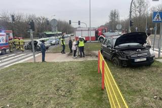 Dwie osoby ranne w wypadku. Utrudnienia w Białymstoku po zderzeniu aut