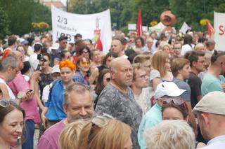 Protest przeciw przemocy w Białymstoku: tym razem bez burd i wulgaryzmów. ZOBACZCIE ZDJĘCIA!