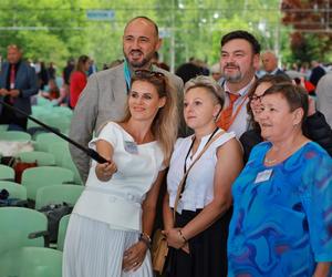 Kongres Świadków Jehowy w Sosnowcu z wykładem o optymizmie w patrzeniu w przyszłość
