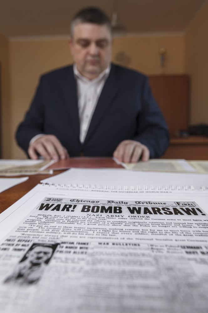 Pan Wojciech chce wydać album z zagranicznymi gazetami z czasów wojny