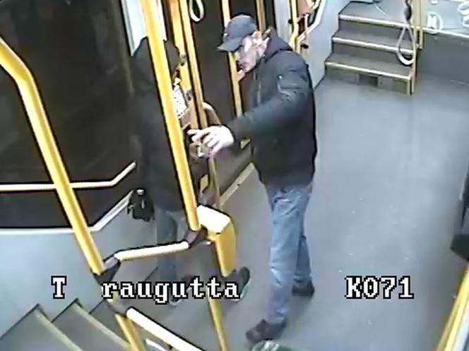 Poszukiwany męzczyzna, który napadł obcokrajowca w tramwaju