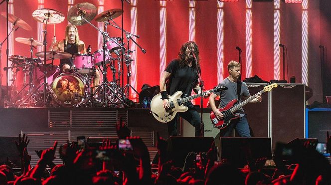 Foo Fighters (2017)