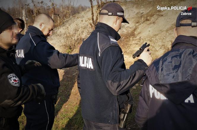 Zabrze: ćwiczenia policjantów na strzelnicy