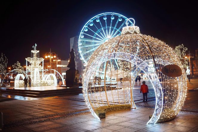 Częstochowa już przygotowana na święta. Iluminacje zapierają dech w piersiach ZDJĘCIA