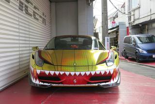 Ferrari 458 Spider Golden Shark