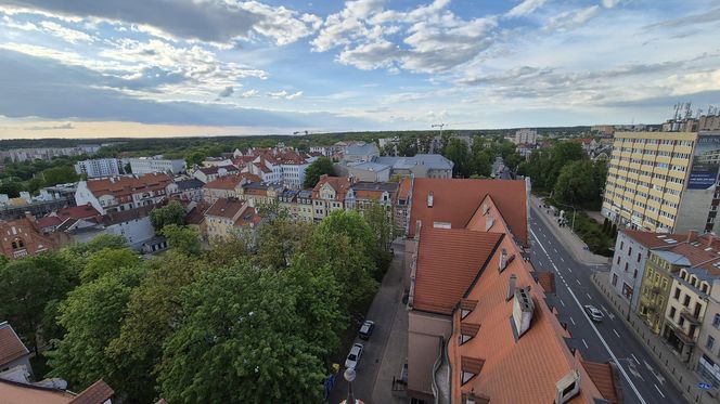 Olsztyn z lotu ptaka. Tak wygląda miasto z wieży ratuszowej