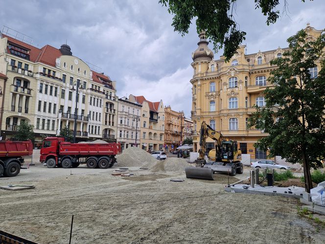 Tak przebiega rewitalizacja Placu Wolności w Bydgoszczy. Zaglądamy na plac budowy