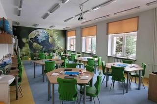 Nowoczesna Ekopracownia w SP 11 sprzyja nie tylko nauce przedmiotów przyrodniczych. W klasie są prowadzone także inne lekcje