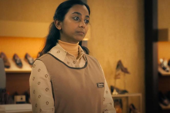 Black Mirror, sezon 6 Nida Huq (Anjana Vasan) 