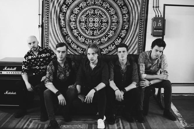 Black Radio wracają z grunge’owym uderzeniem w singlu Seven Riders of the Sun