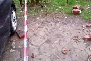 4-metrowy mur runął na parking na Woli