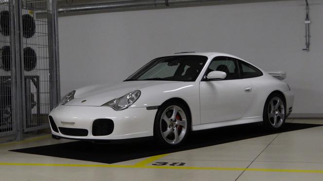 Porsche 911 996 Carrera 4S