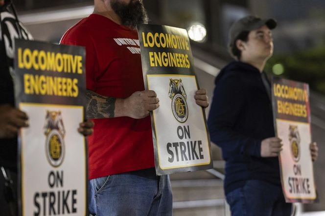 Strajk związkowców sparaliżował kolej w New Jersey
